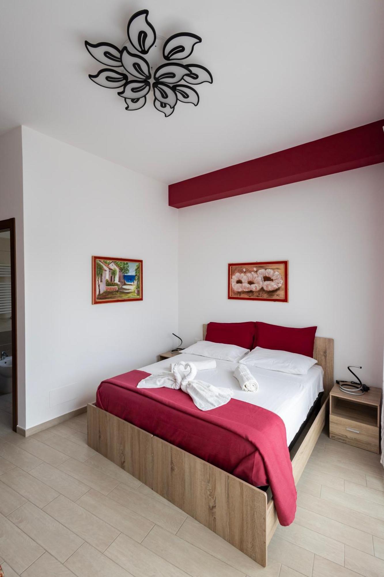 Palermonamour Art Gallery Suite ภายนอก รูปภาพ